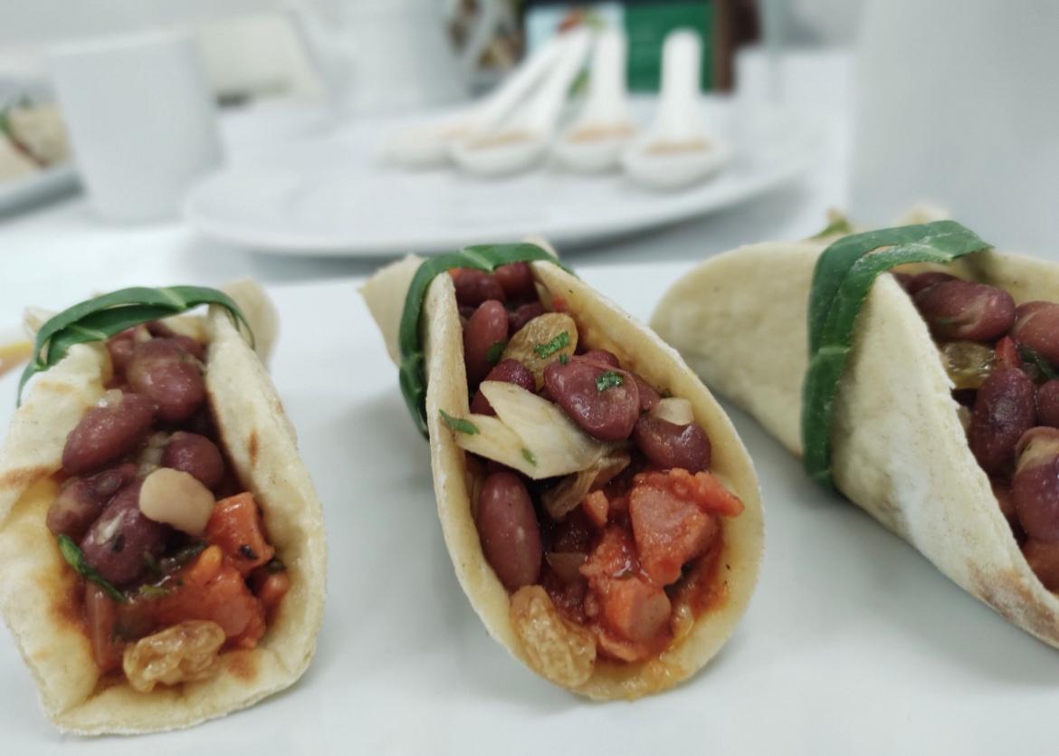 Tacos de feijão e carne